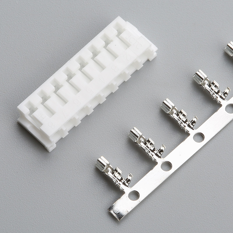 線對板連接器 E2502